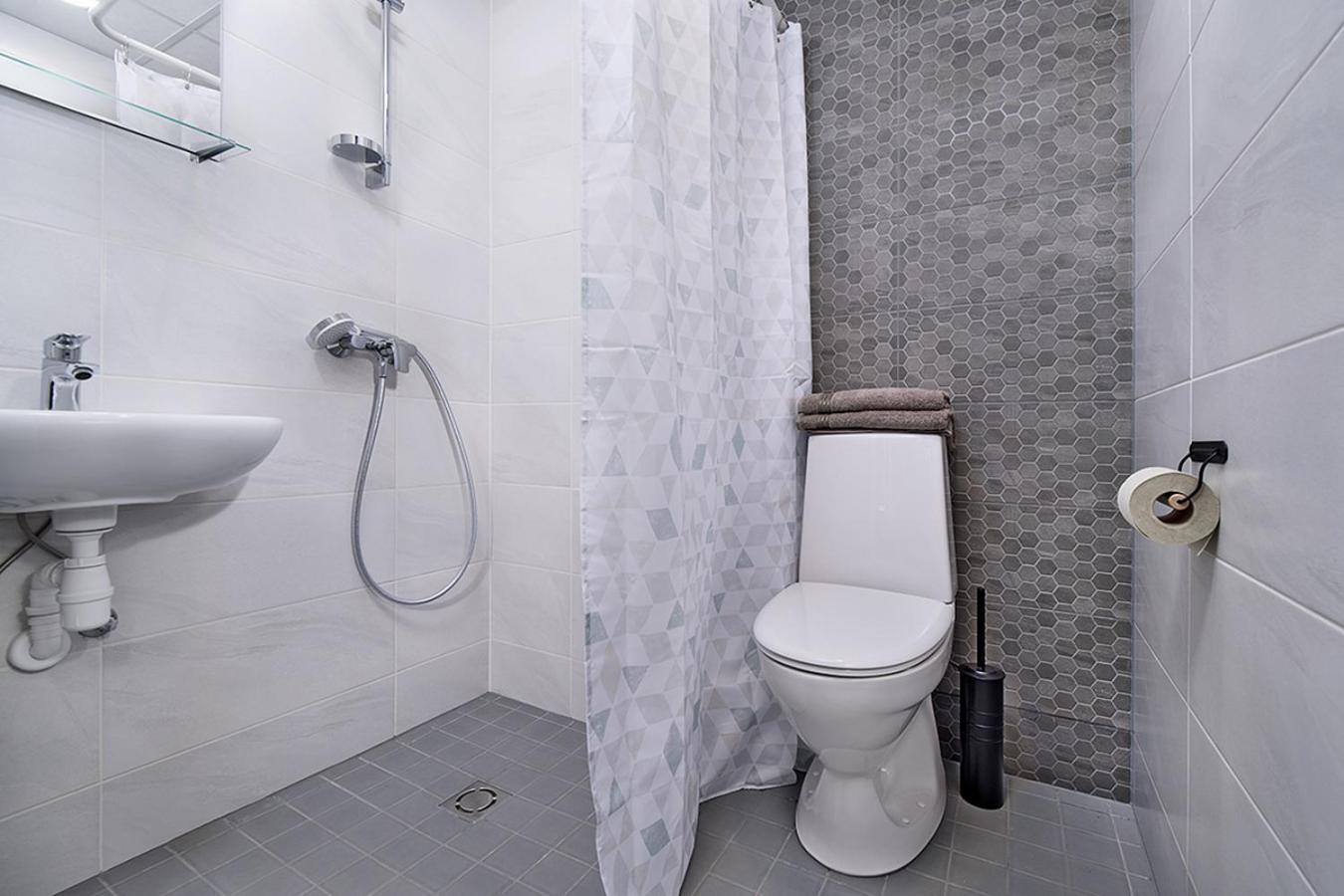 Laki 24 Apartments By Easyrentals Tallinn Ngoại thất bức ảnh
